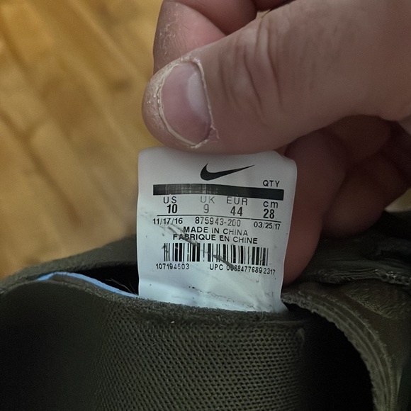 Nike flynit 90 camo in perfect shape comfertable light great for running - Picture 4 of 4